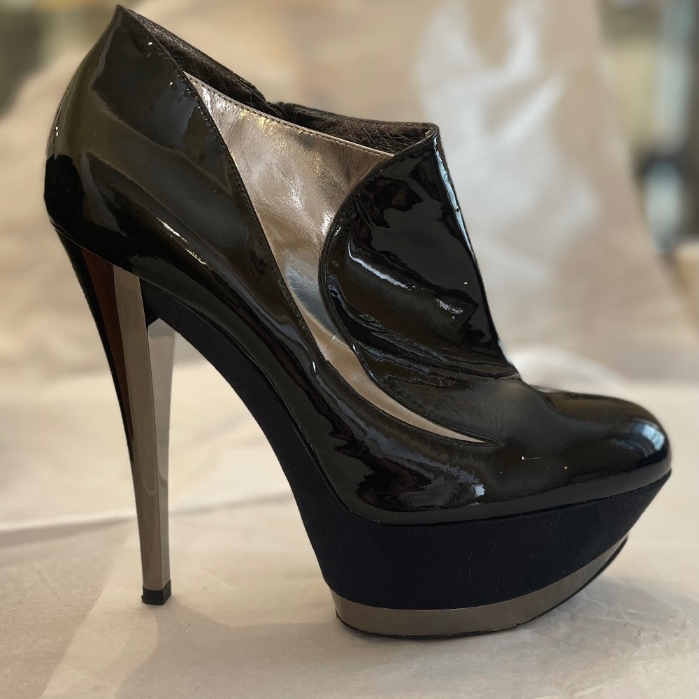 Casadei Patent Leather, Suede And Silver Leather Platform Ankle Boots 39, 9